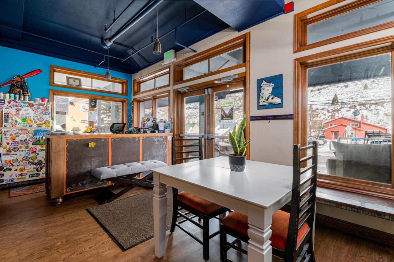 The Bunkhouse Hostel Minturn Exterior photo